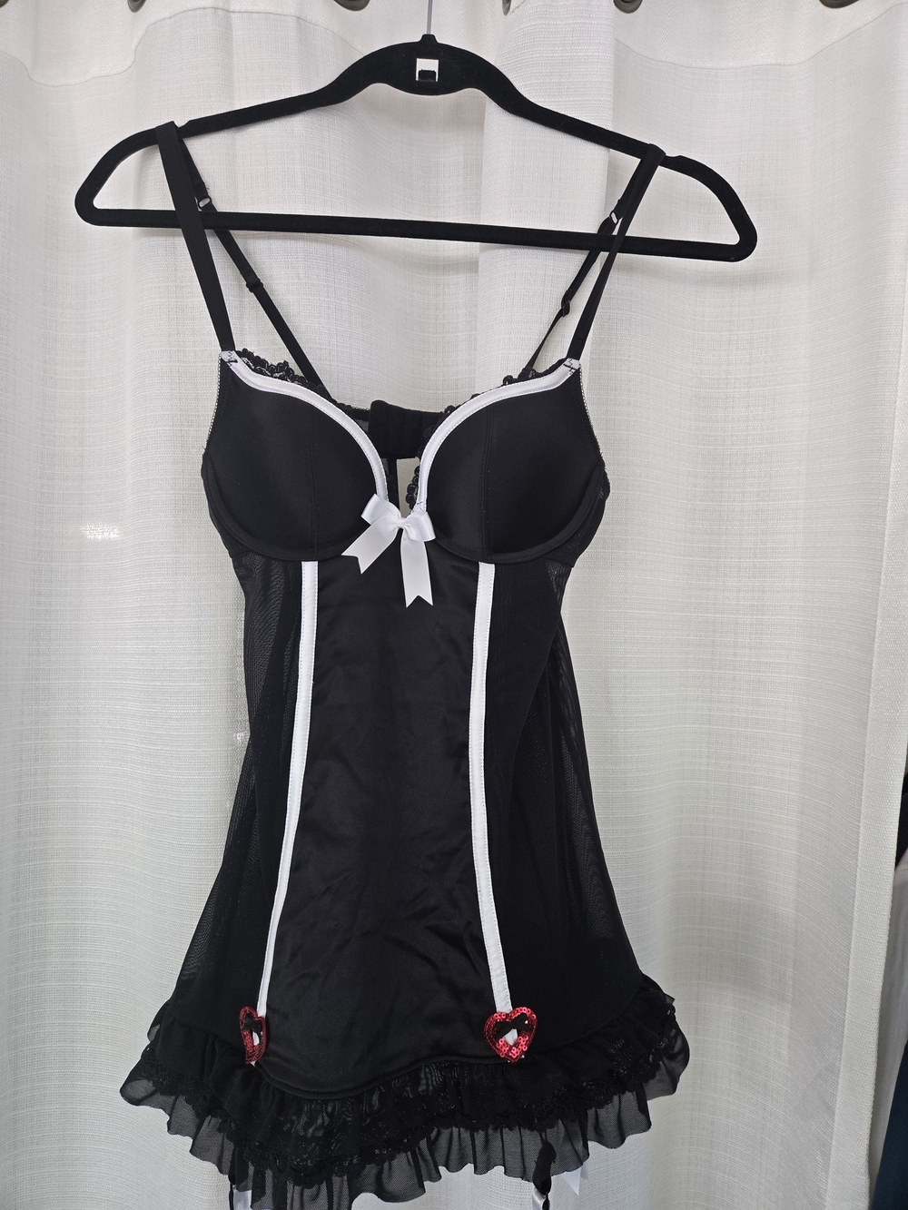 LA SENZA Black & White Lace-Trim- French Maid Babydoll Chemise with Bow Accent